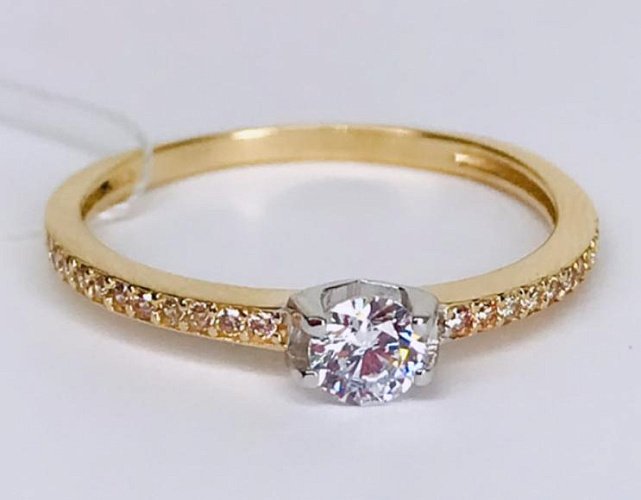 Кольцо из красного и белого золота с цирконием (31016001) 0