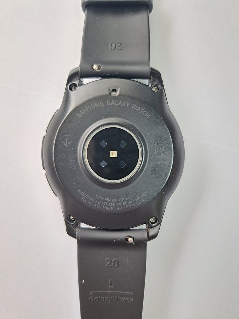 Смарт-часы Samsung Galaxy Watch 42mm (SM-R810) 3
