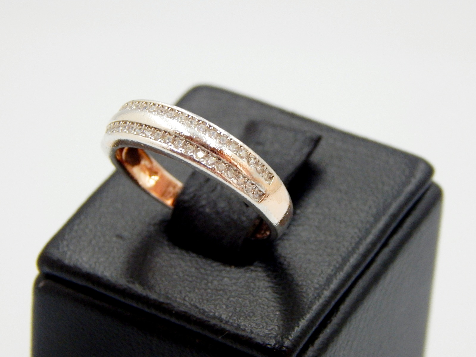 Серебряное кольцо с цирконием (32877882) 2