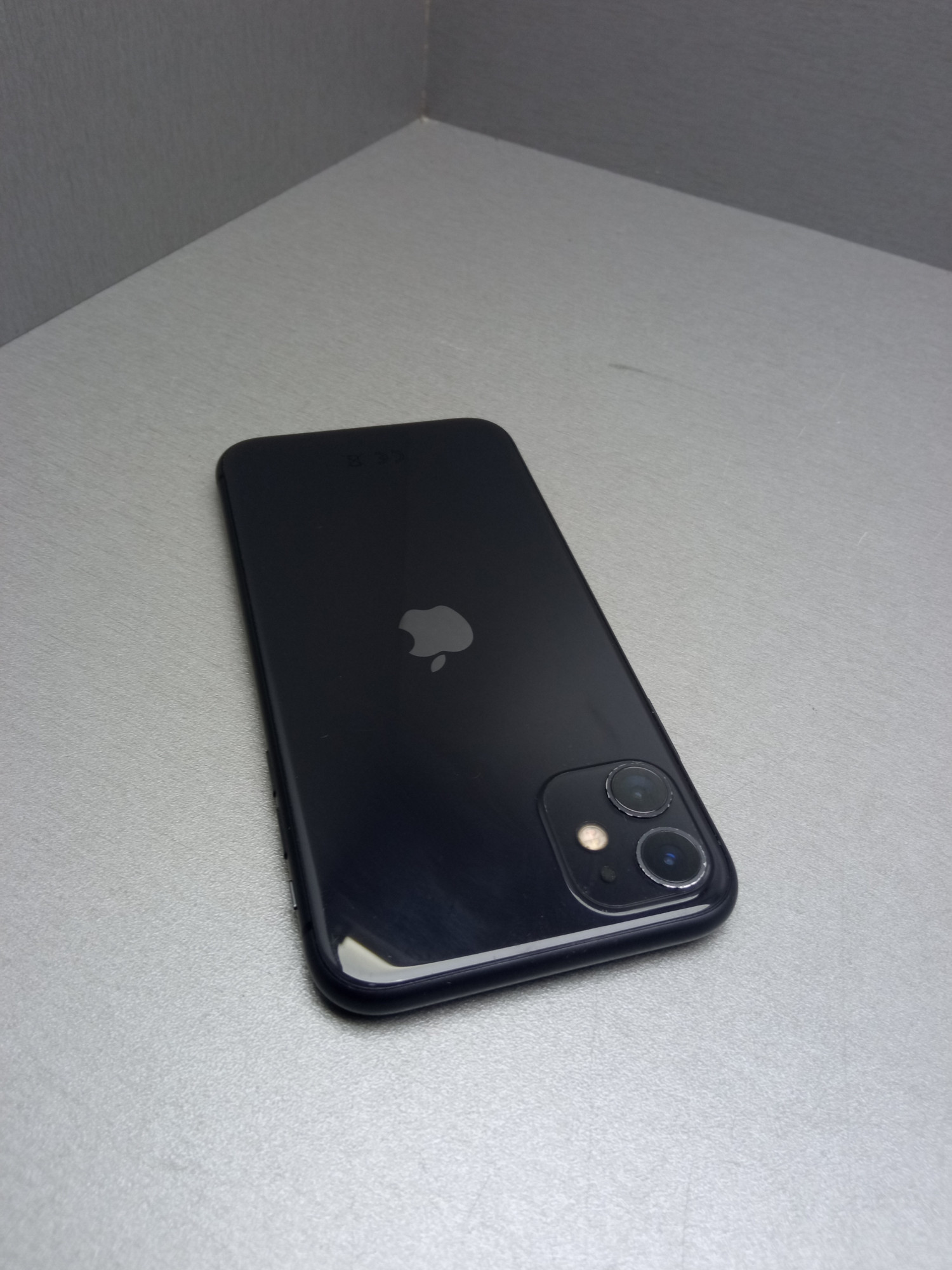 Apple iPhone 11 64GB Black 14
