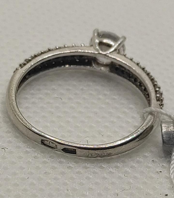 Серебряное кольцо с цирконием (32414632) 3