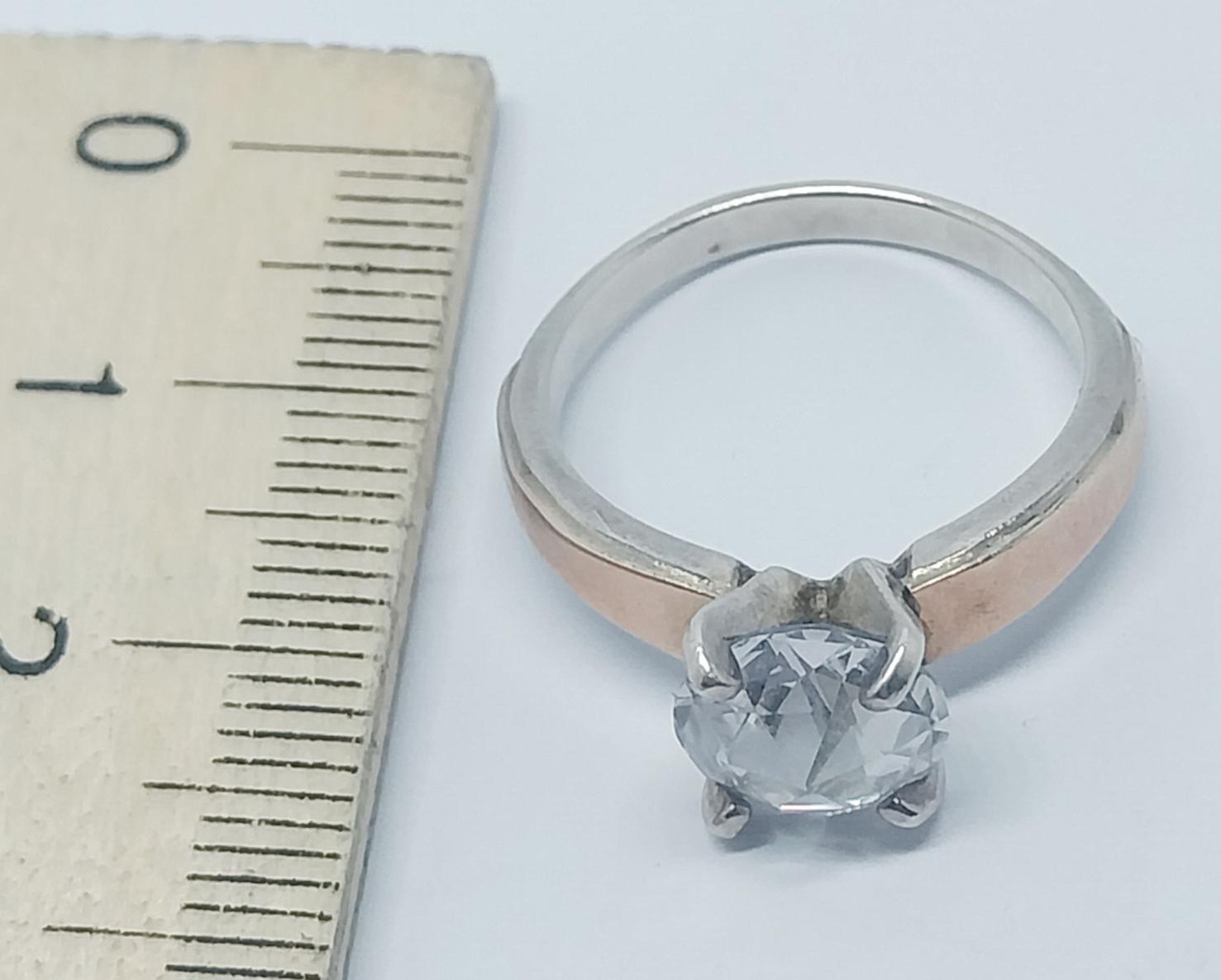 Серебряное кольцо с позолотой и цирконием (33386177) 1