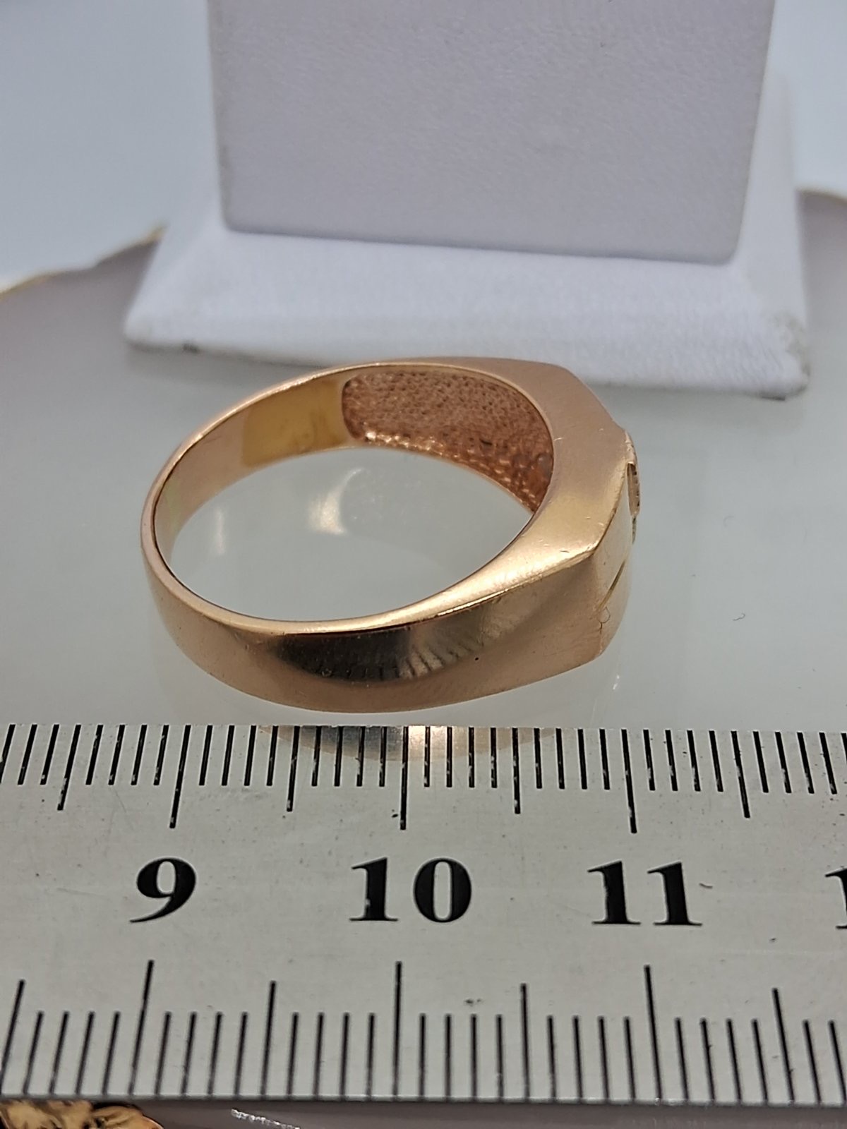 Перстень из красного и белого золота с цирконием и ониксом (33779546)  7