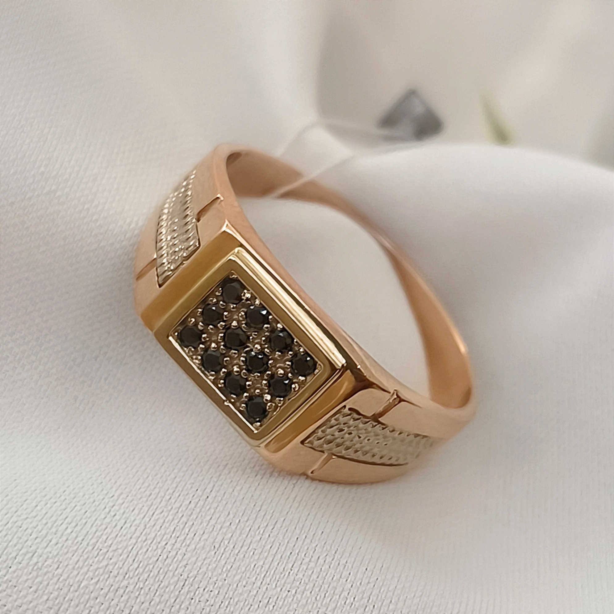 Перстень из красного и белого золота с цирконием (33937613)  3