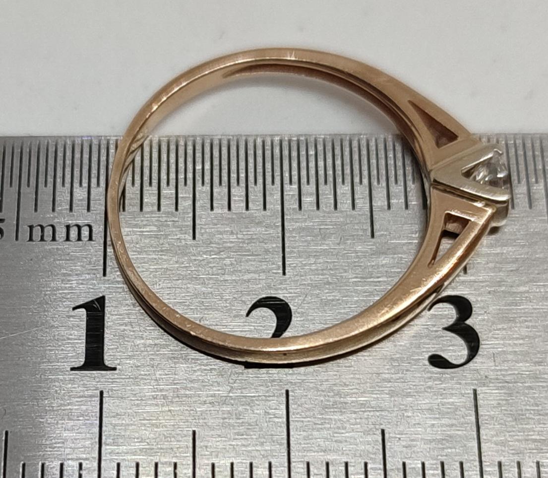 Кольцо из красного и белого золота с цирконием (30532879) 3