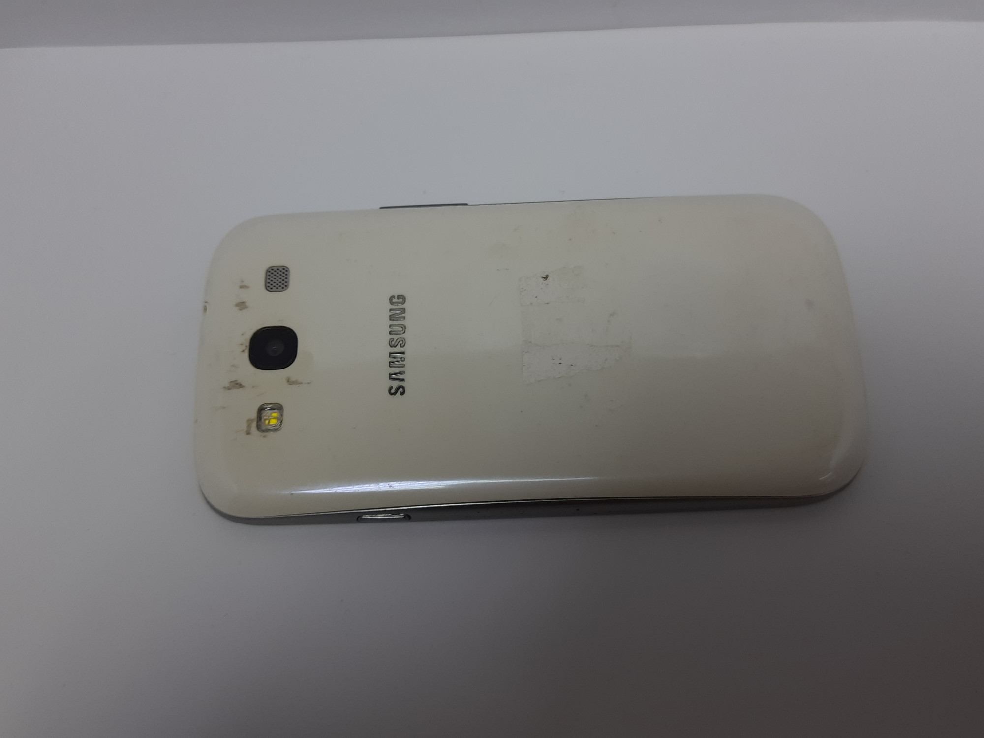 Samsung Galaxy S3 (GT-I9300) 1/16Gb 2