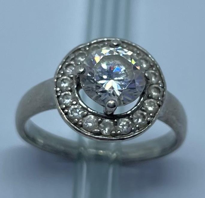 Серебряное кольцо с цирконием (33310569) 0