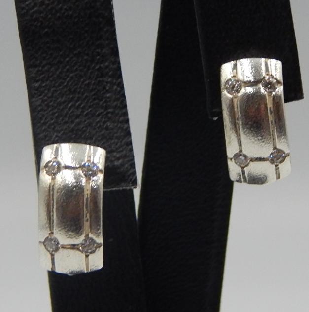 Срібні сережки з цирконієм (31045653) 0