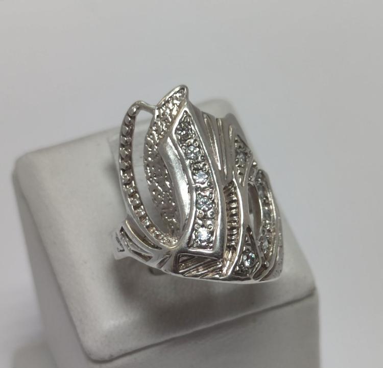 Серебряное кольцо с цирконием (33772115) 1