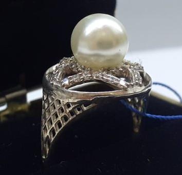 Серебряное кольцо с жемчугом и цирконием (29277057) 0
