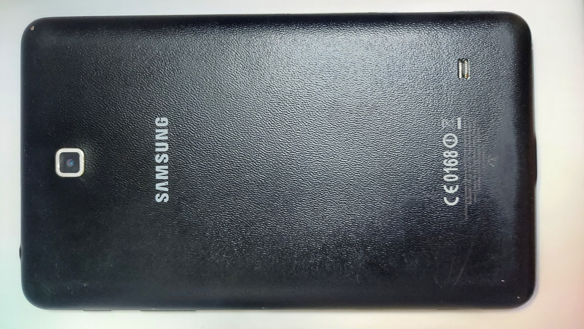 Планшет Samsung SM-T230 8Gb 1
