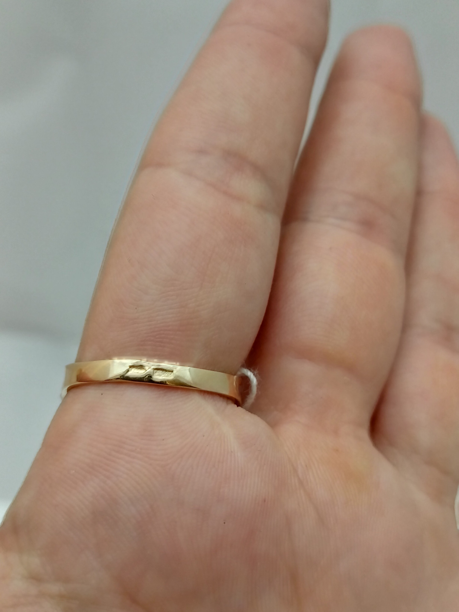 Кольцо из красного и белого золота с ониксом (31959767) 2