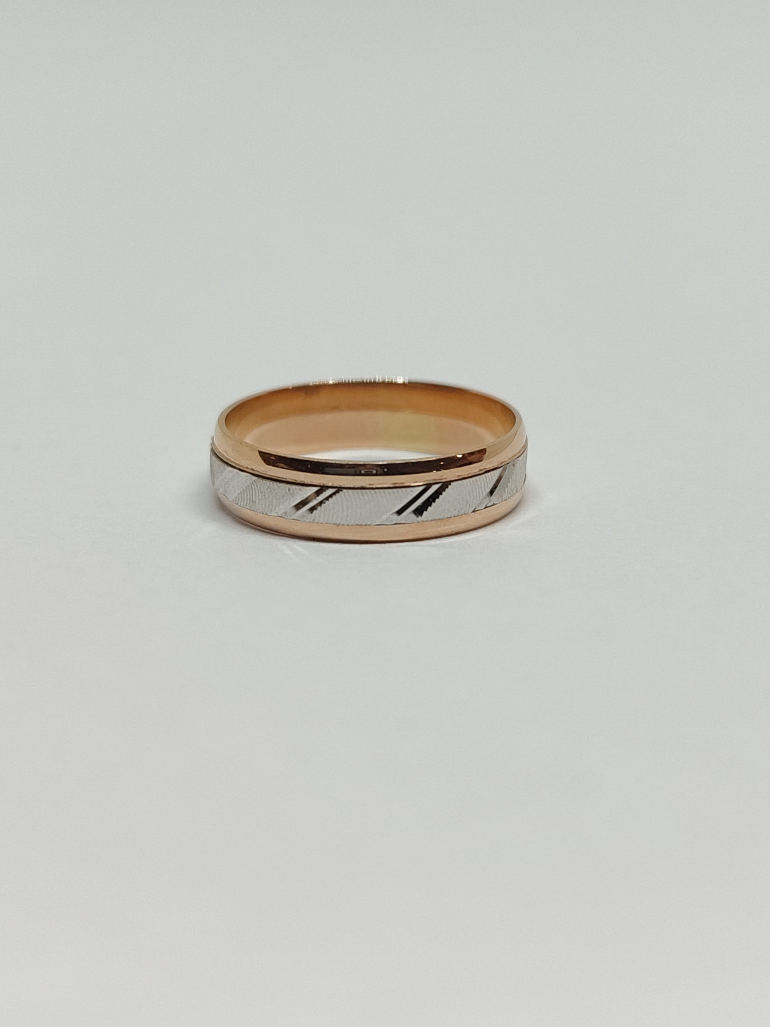 Обручальное кольцо из красного и белого золота (33393018) 5