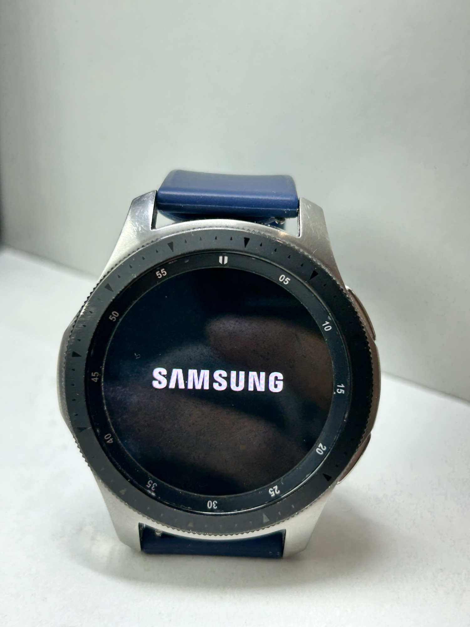 Смарт-часы Samsung Galaxy Watch 46mm (SM-R800) 0