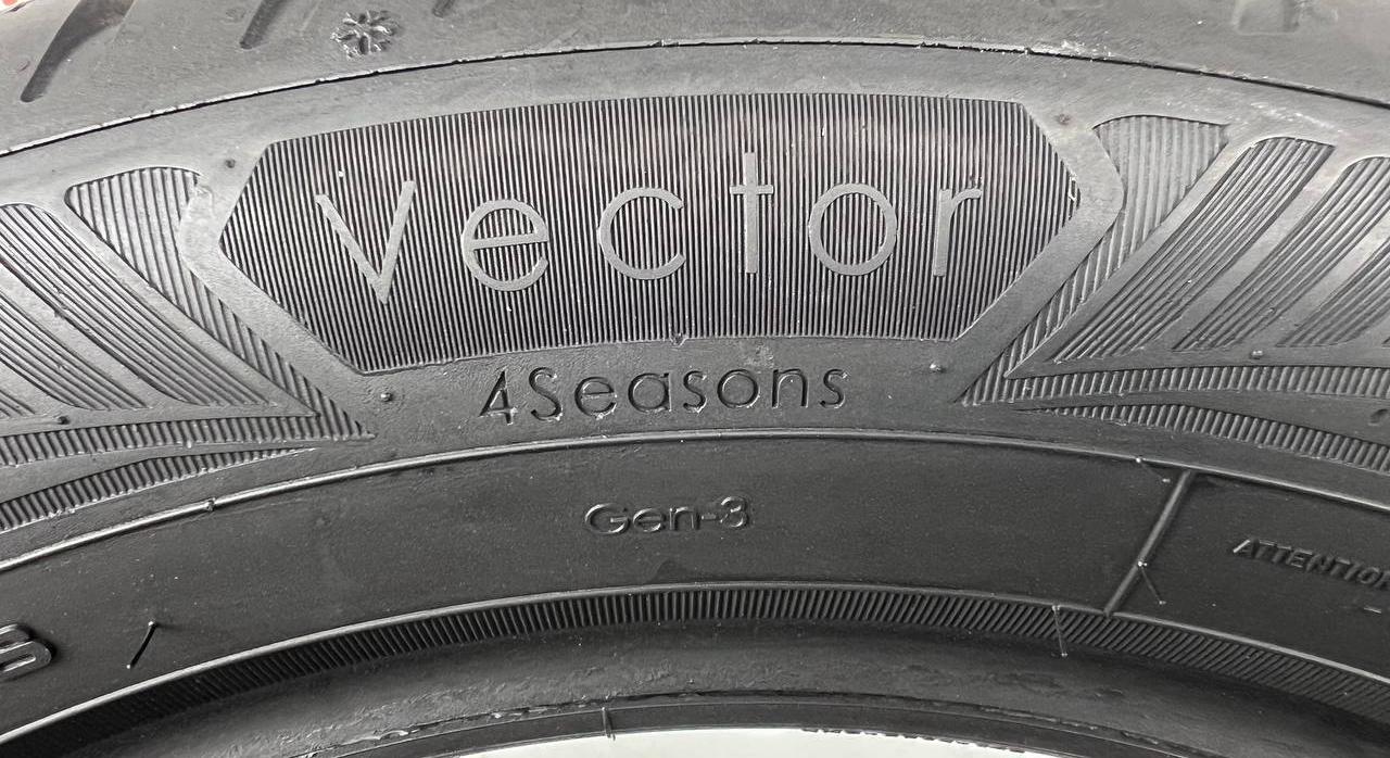 Всесезонні шини 205/55 R16 Goodyear Vector 4 Seasons Gen-3 7mm 8