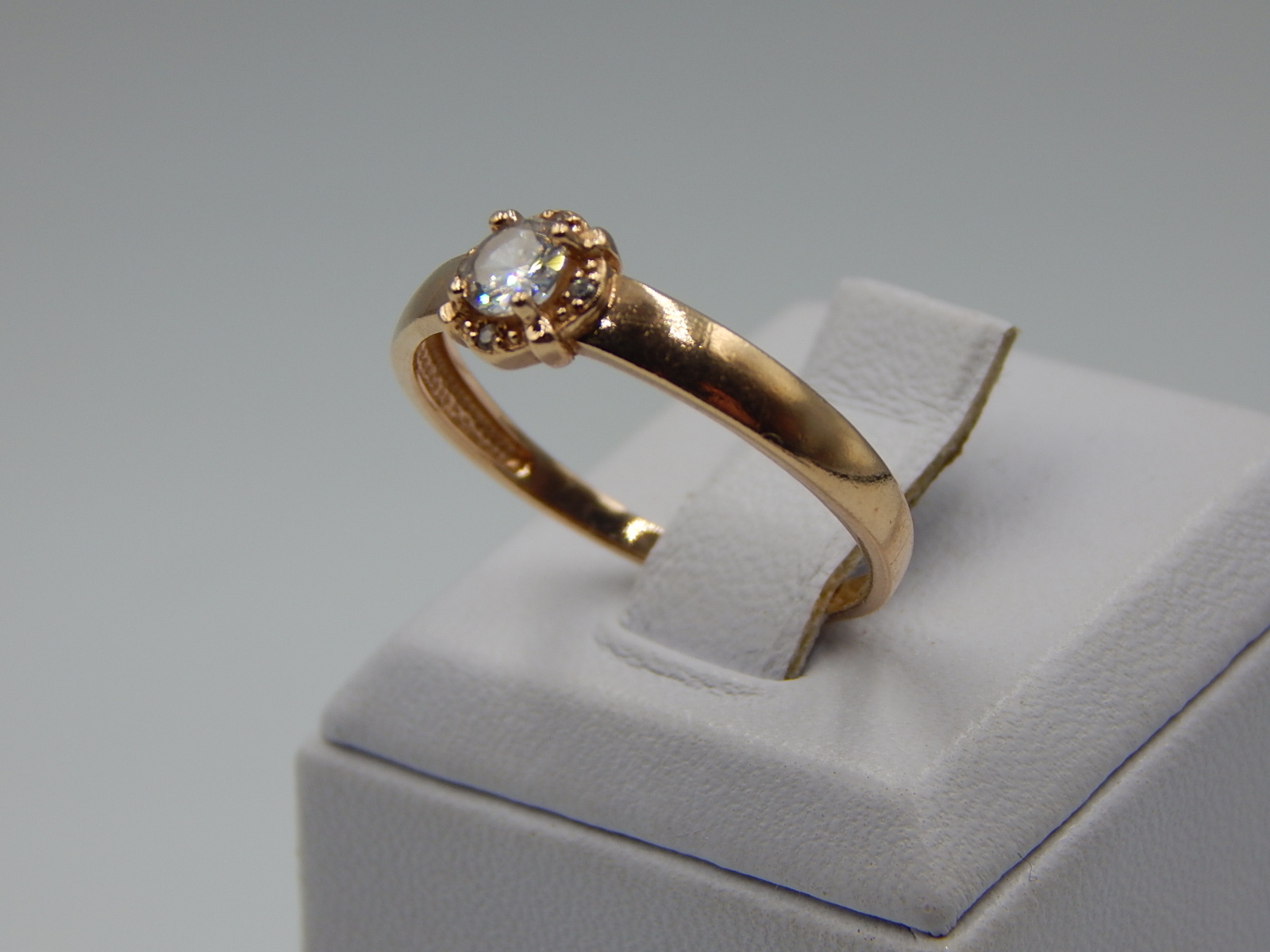 Кольцо из красного золота с цирконием (32376313)  2
