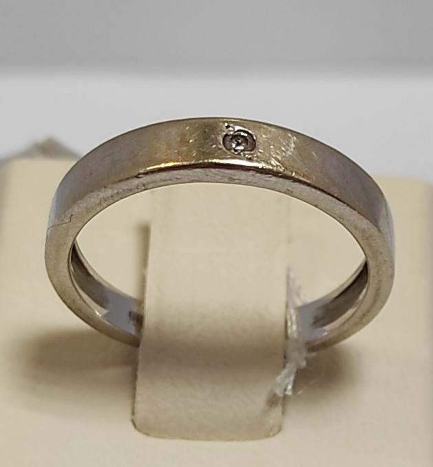 Обручальное кольцо из белого золота с цирконием (33761673)  1