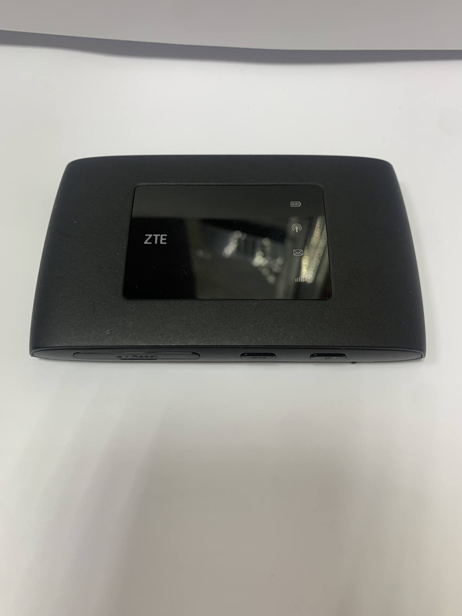 Модем 4G/3G+ Wi-Fi роутер ZTE MF920T 2