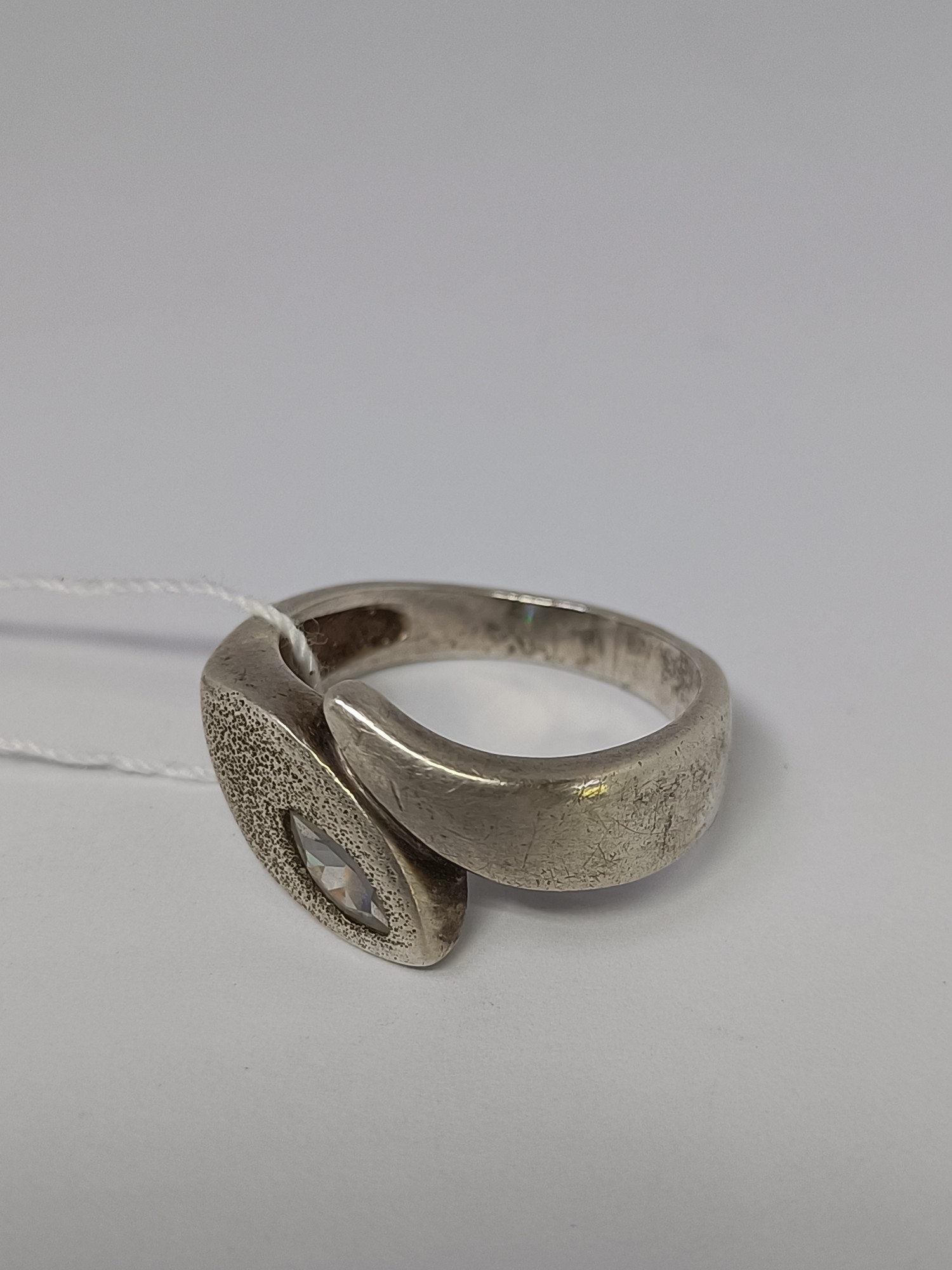 Серебряное кольцо с цирконием (33726092) 2