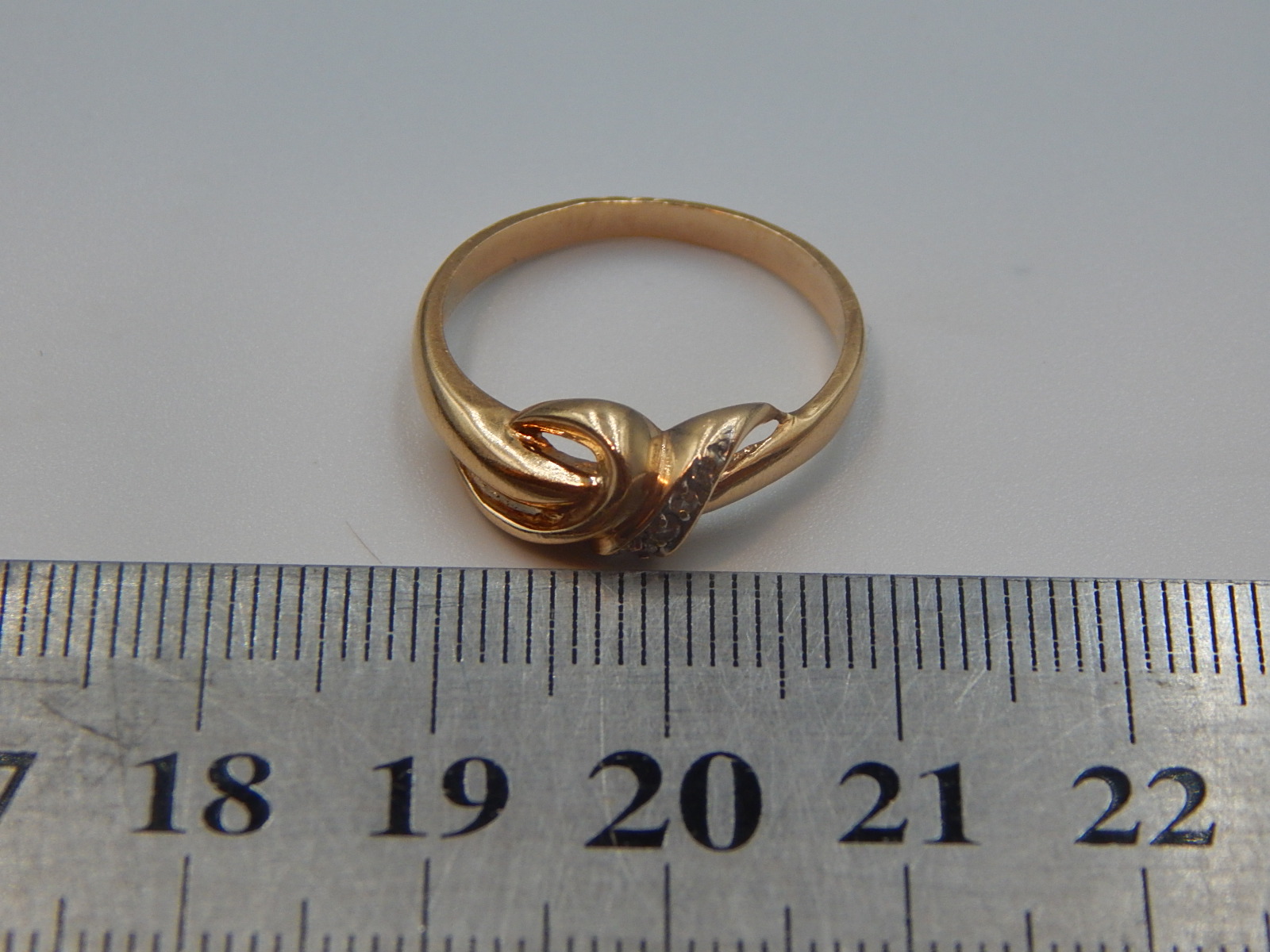 Кольцо из красного и белого золота с цирконием (31380719)  5