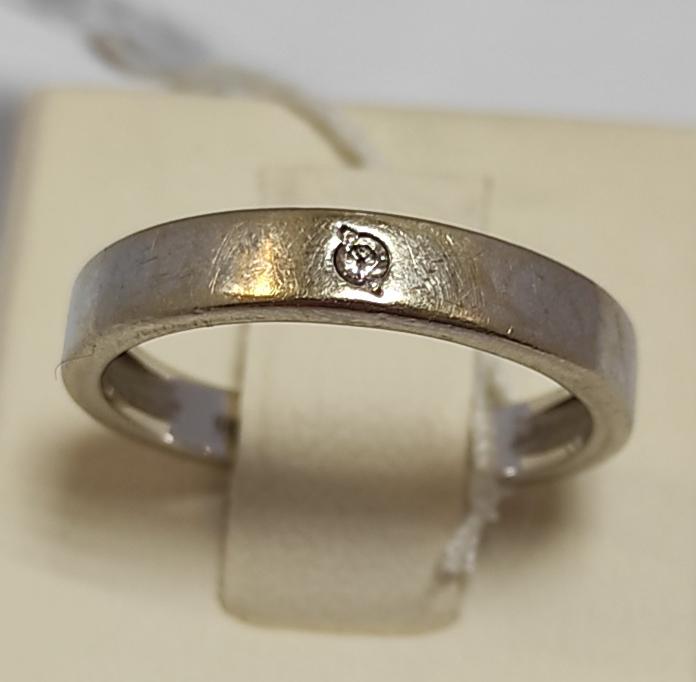 Обручальное кольцо из белого золота с цирконием (33761673)  0