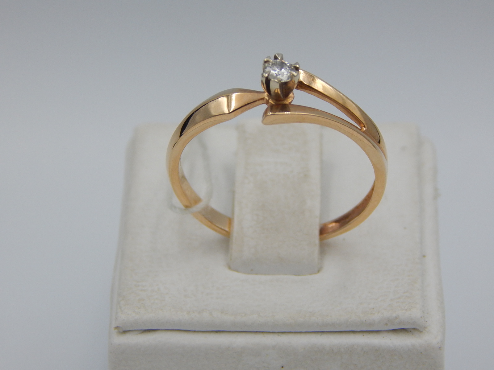 Кольцо из красного и белого золота с бриллиантом (-ми) (31172115) 1