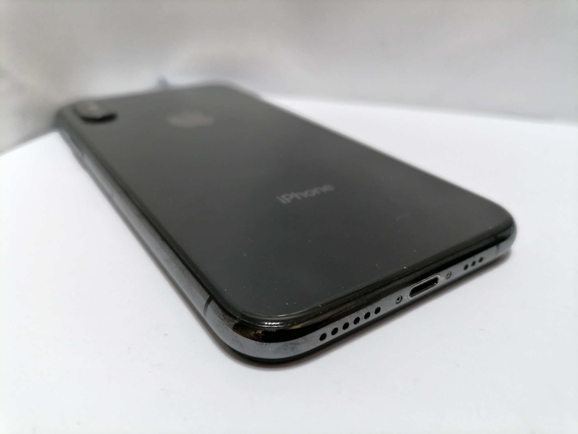Apple iPhone XS 64GB Space Gray (MT9E2)  7