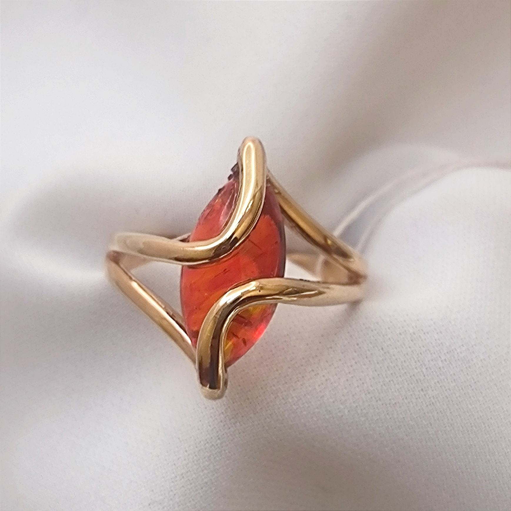 Кольцо из красного золота с янтарем (33541535)  0