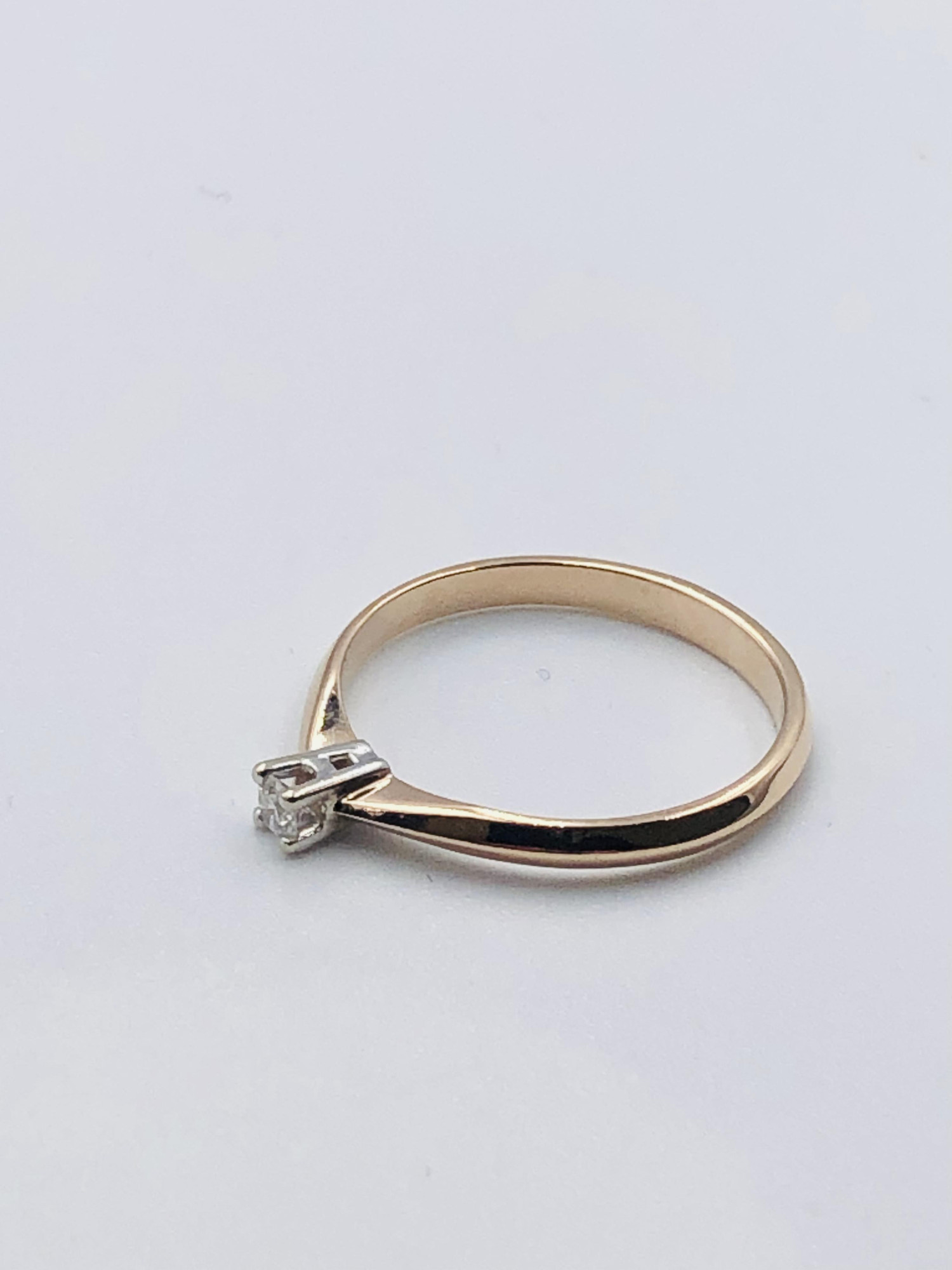Кольцо из красного и белого золота с бриллиантом (-ми) (33615928) 1