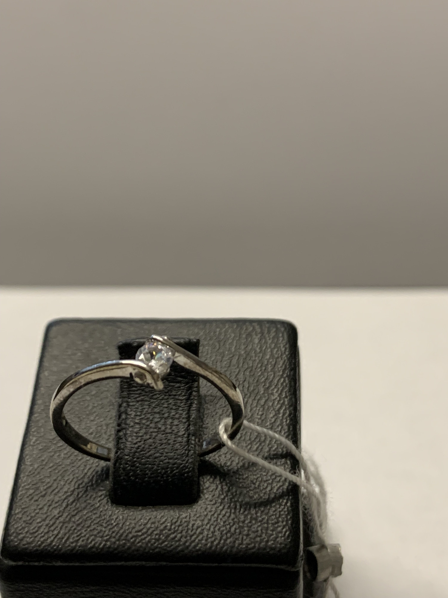Серебряное кольцо с цирконием (30514220) 2