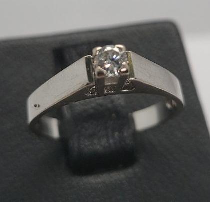 Кольцо из белого золота с бриллиантом (-ми) (31786740) 0