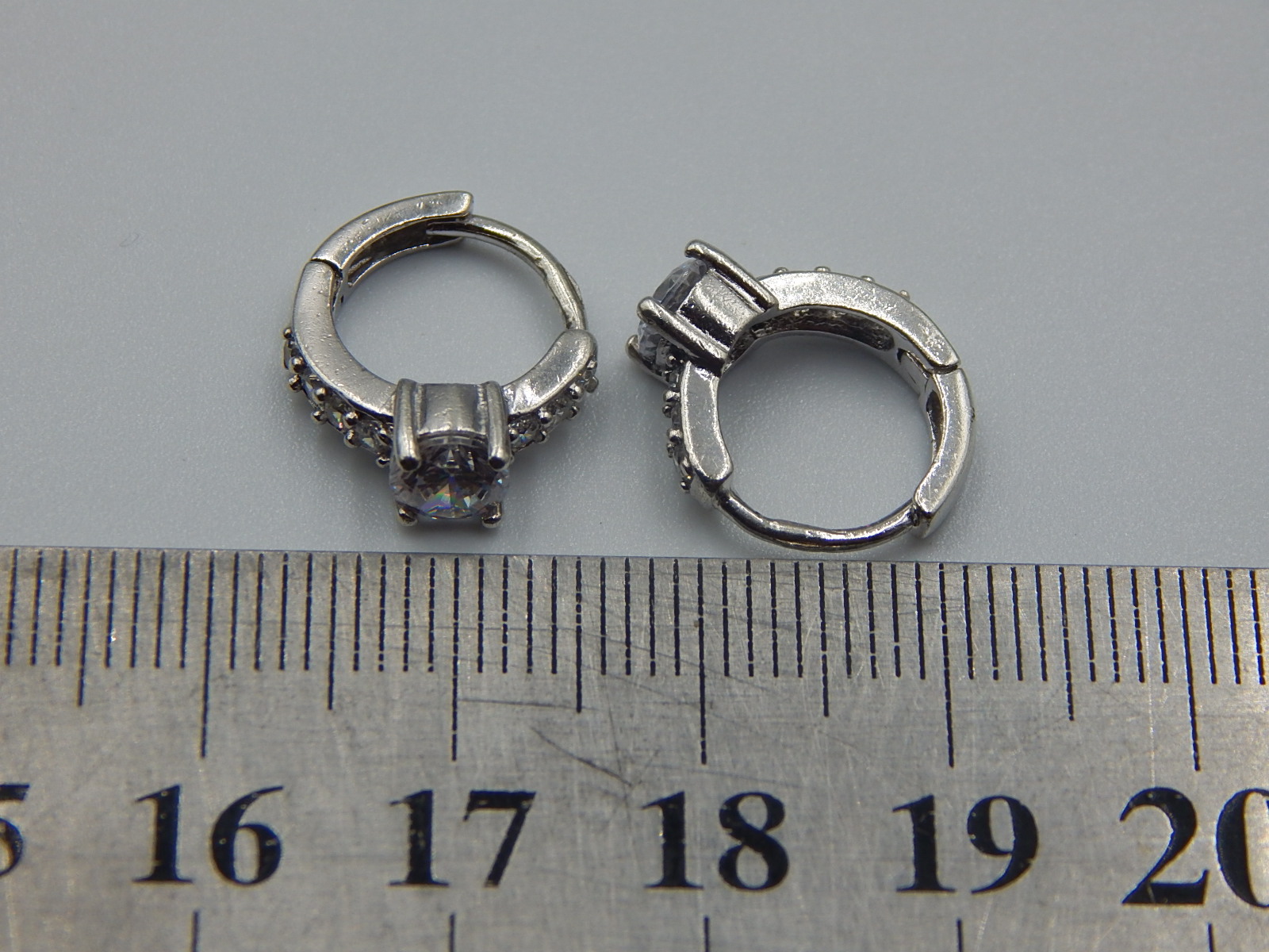 Срібні сережки з цирконієм (33669384) 4