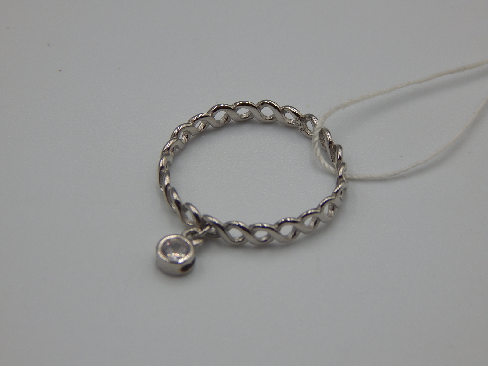 Серебряное кольцо с цирконием (31409604) 1
