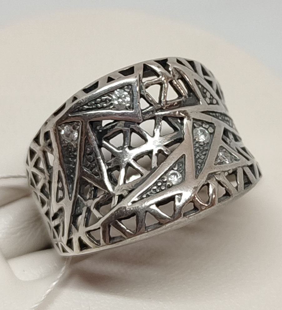 Серебряное кольцо с цирконием (32859978) 0