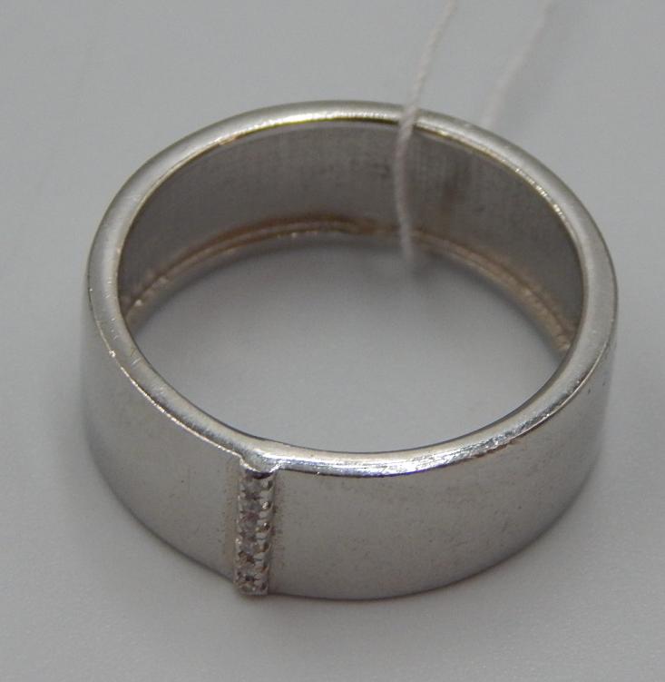 Серебряное кольцо с цирконием (30470010) 2
