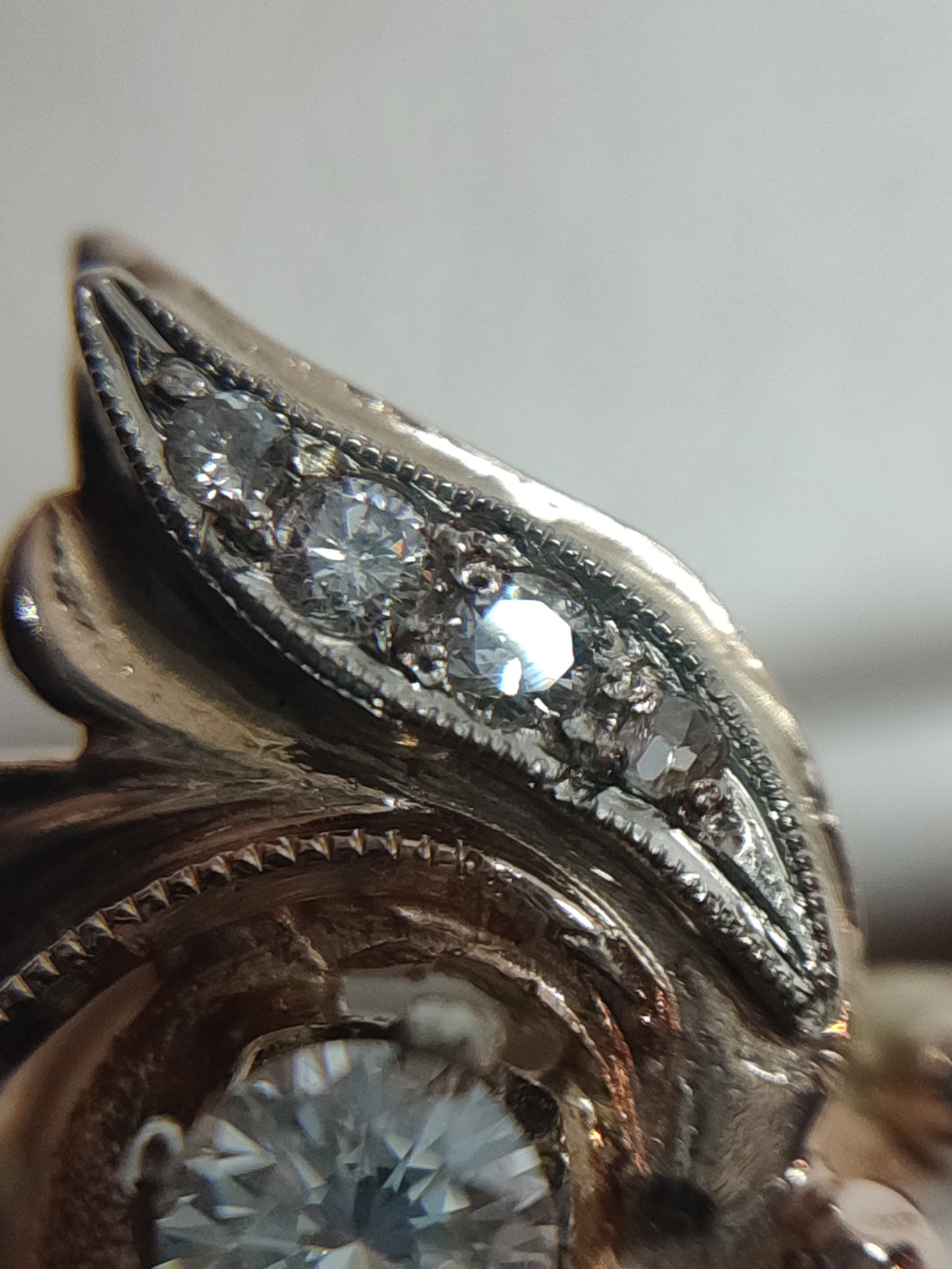 Кольцо из красного и белого золота с бриллиантом (-ми) (29908613) 5