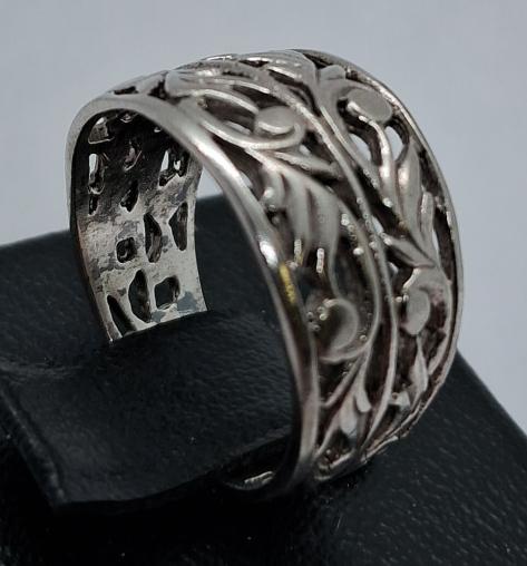 Серебряное кольцо (32649032) 2