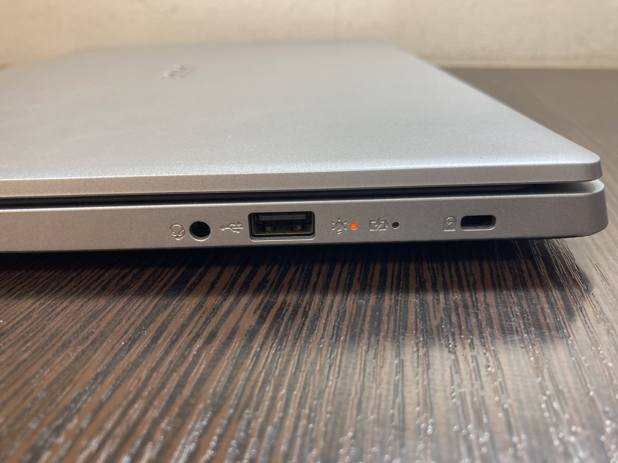 Ноутбук Acer Aspire 1 A114-33 (NX.A7VEP.002) 1
