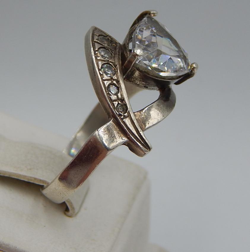 Серебряное кольцо с цирконием (24046246) 3
