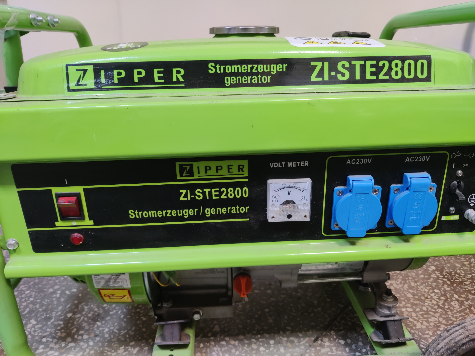 Бензиновий генератор Zipper ZI-STE2800 1