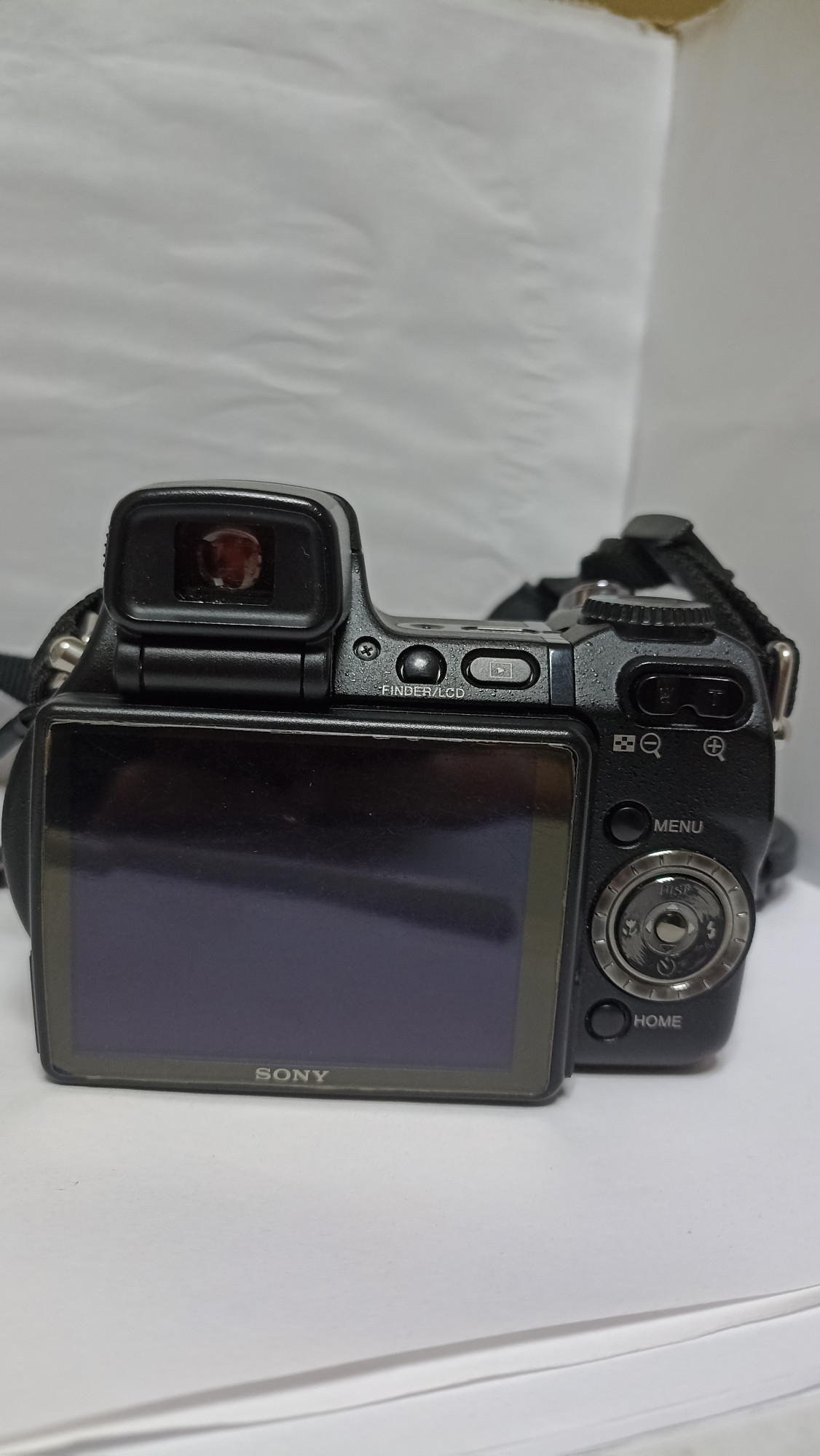 Фотоапарат Sony DSC-H9 1