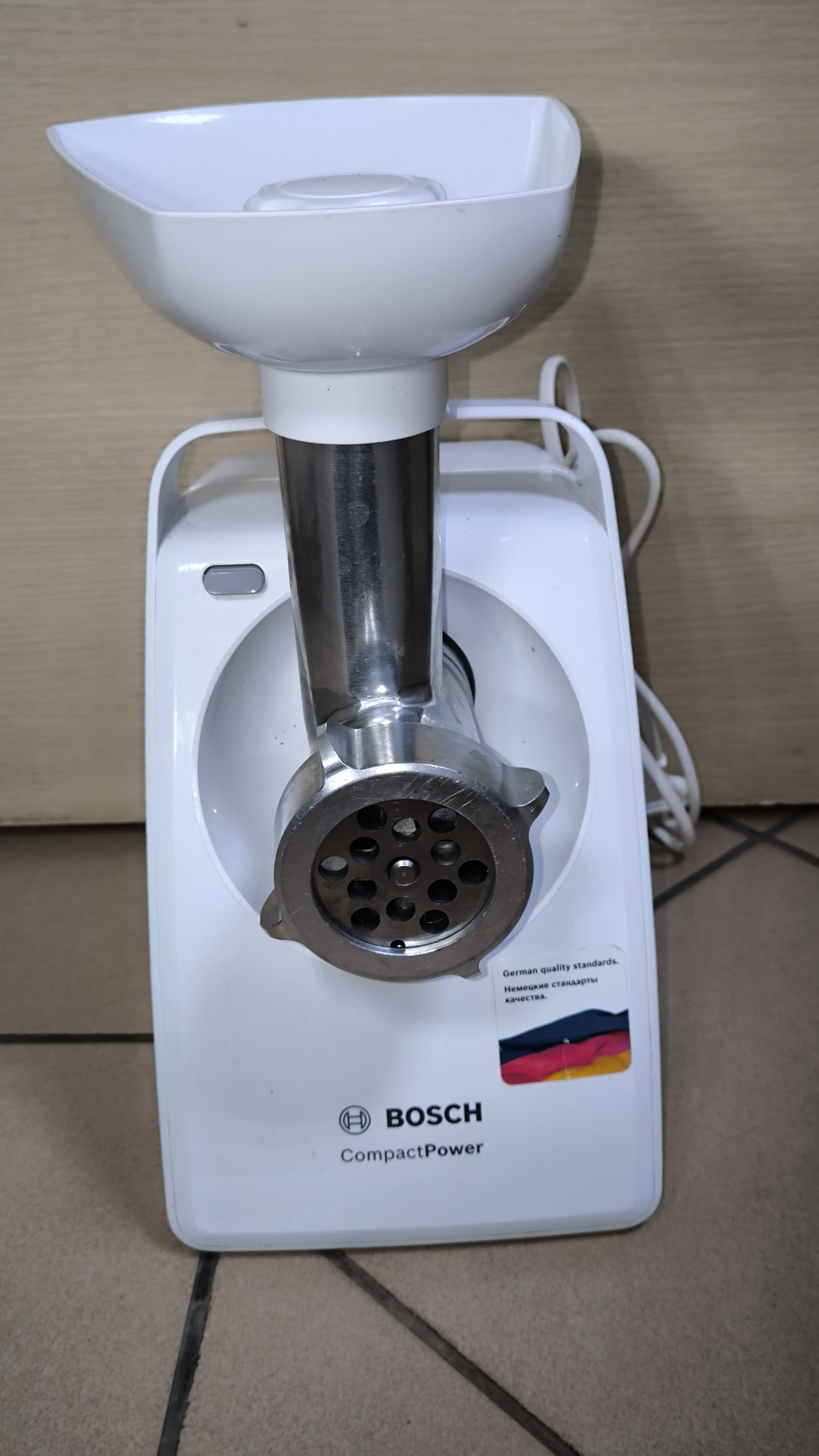 Мясорубка Bosch MFW3520W 2
