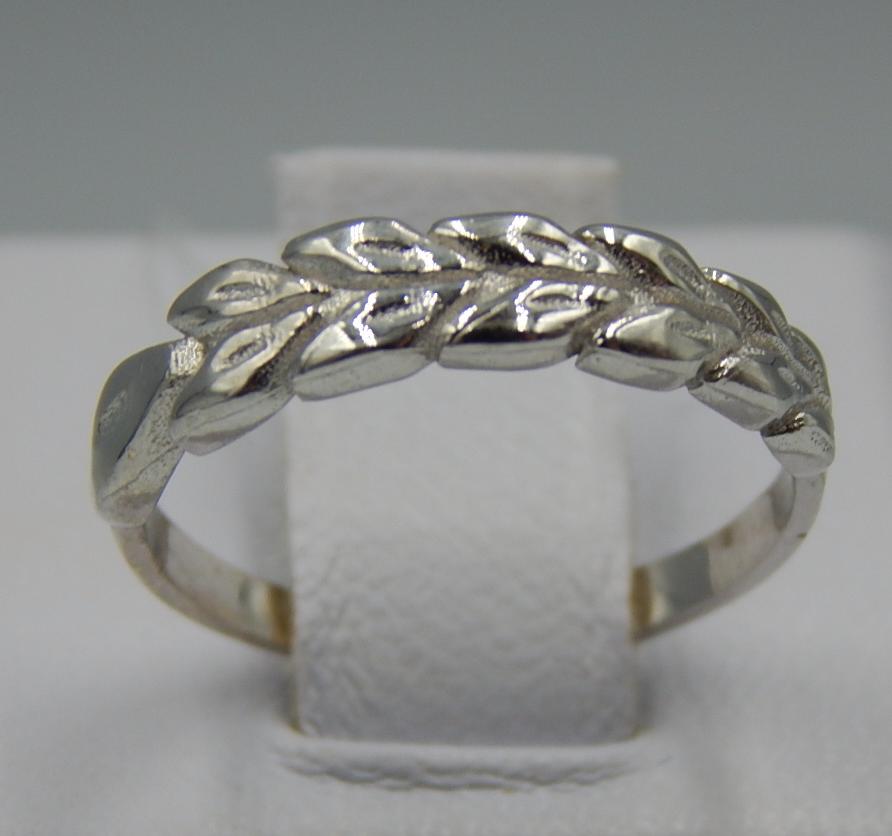 Серебряное кольцо (32830379) 0