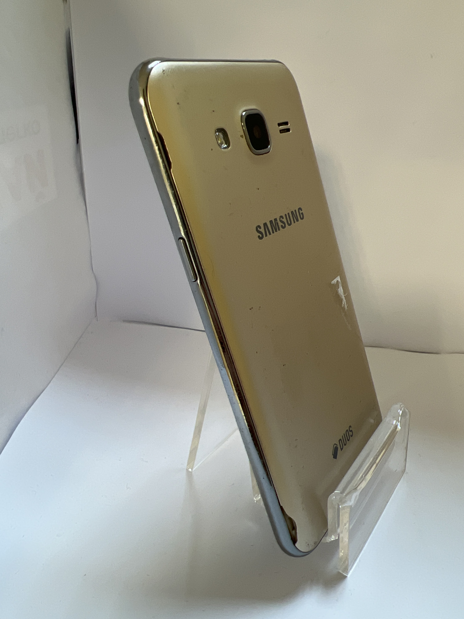 Samsung Galaxy J5 2015 (SM-J500H) 1.5/8Gb  2