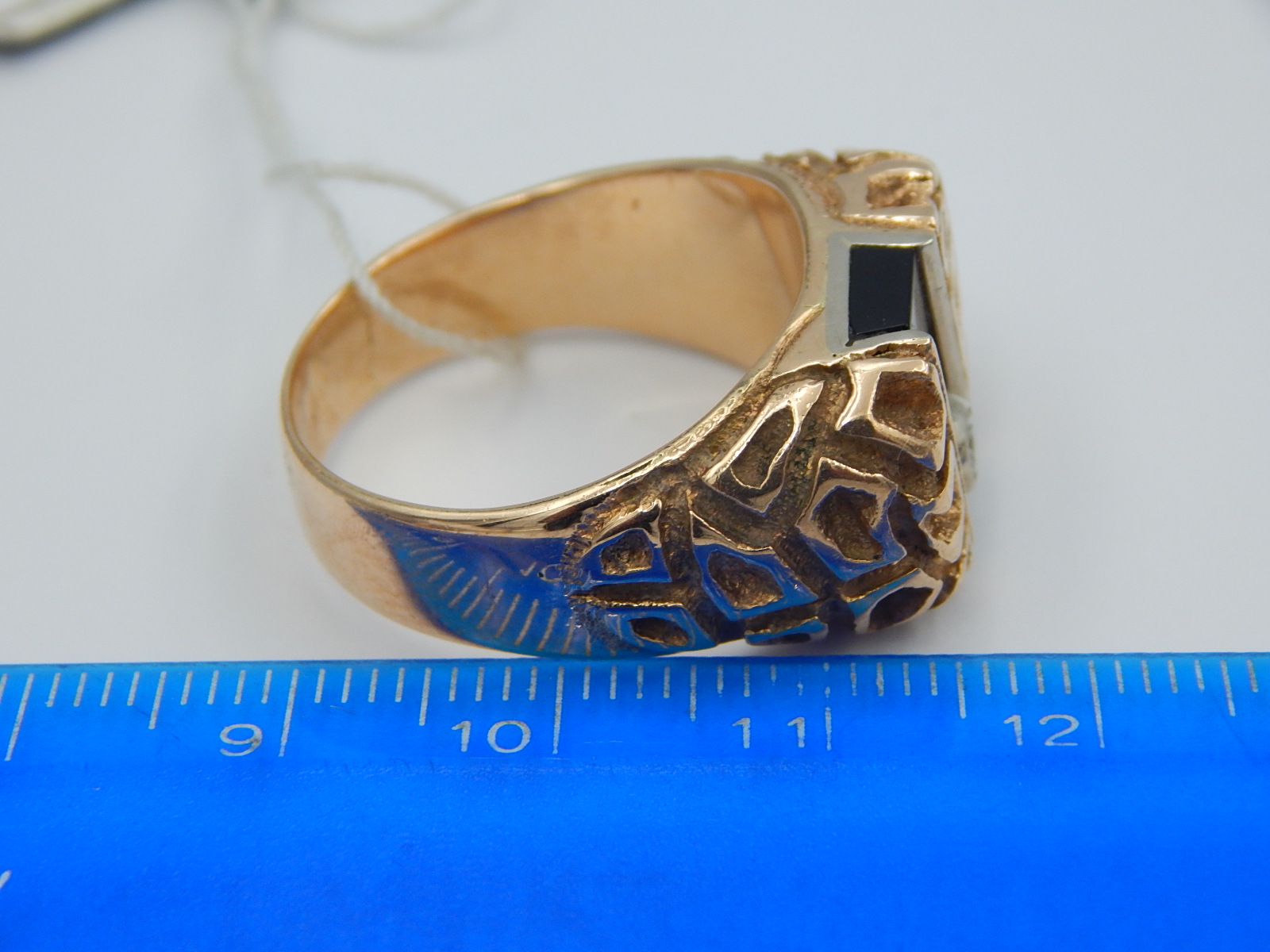 Перстень из красного и белого золота с ониксом и бриллиантом (-ми) (28659973) 6