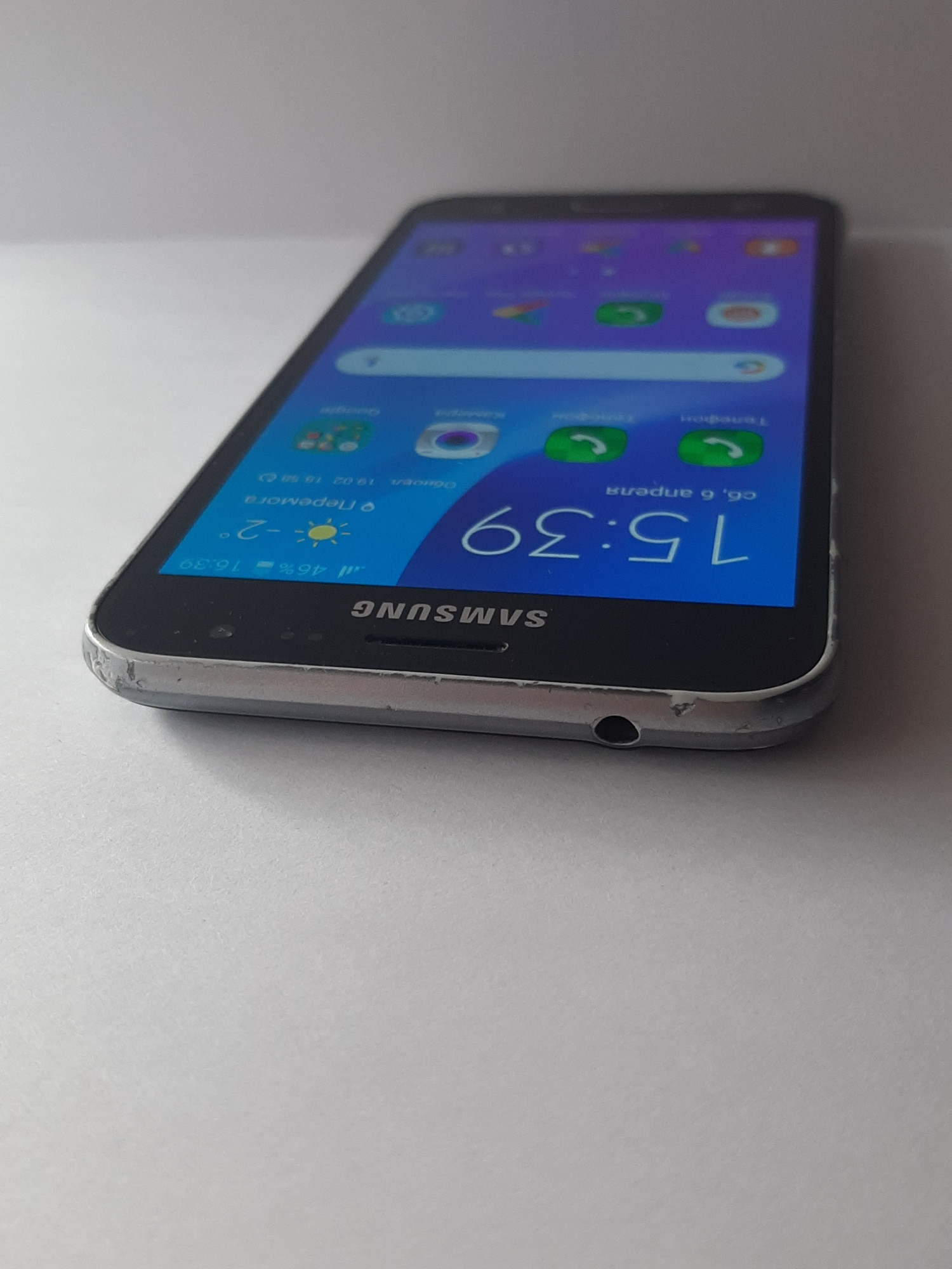 Samsung Galaxy J3 2016 Black (SM-J320HZKD) 1/8Gb 3