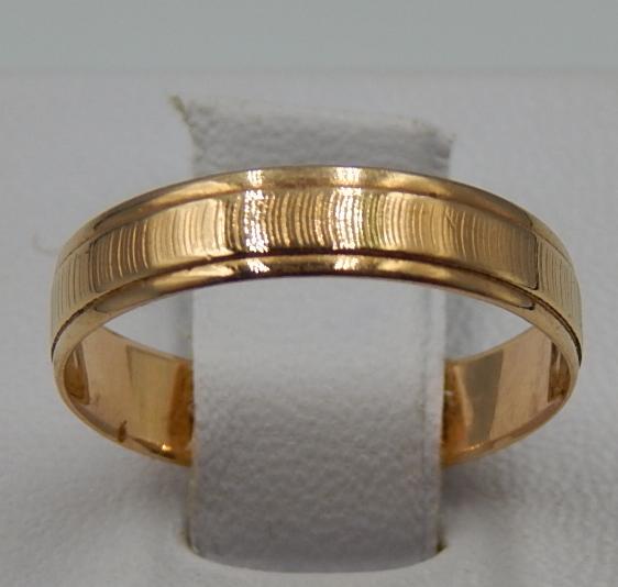 Обручальное кольцо из красного золота (32060347)  0