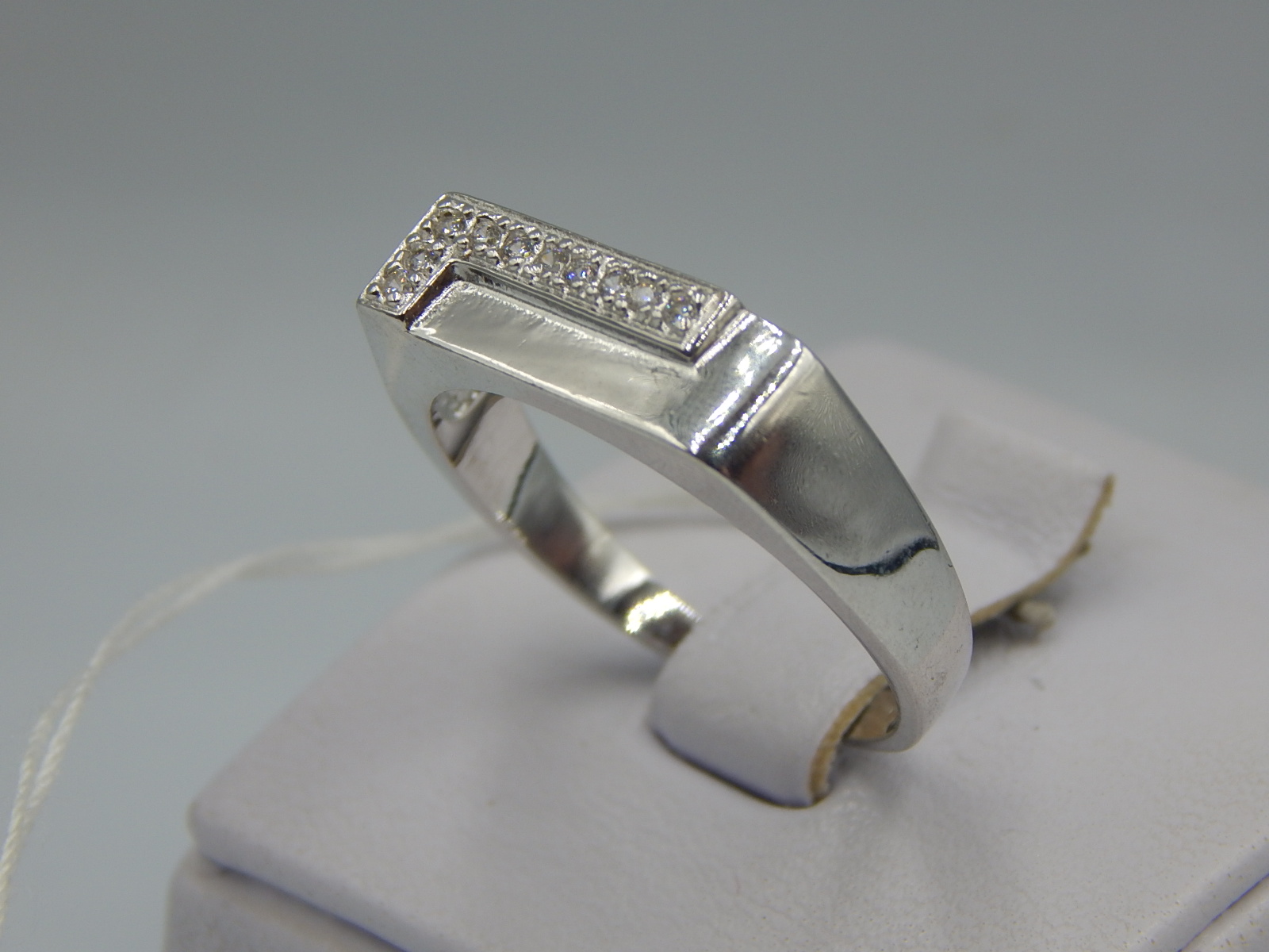 Серебряный перстень с цирконием (33468007) 1