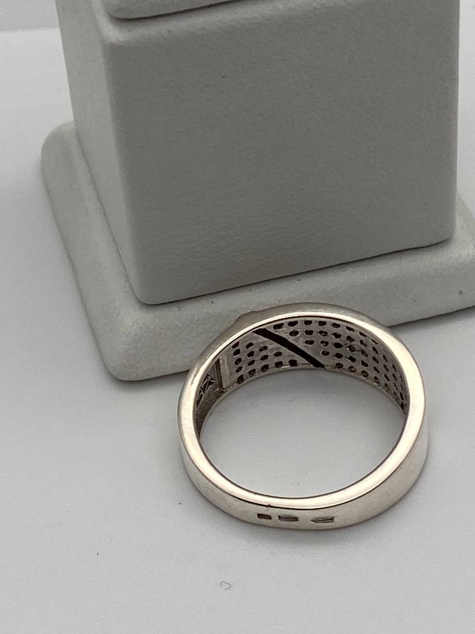 Серебряное кольцо с золотой вставкой и цирконием (30567826) 3