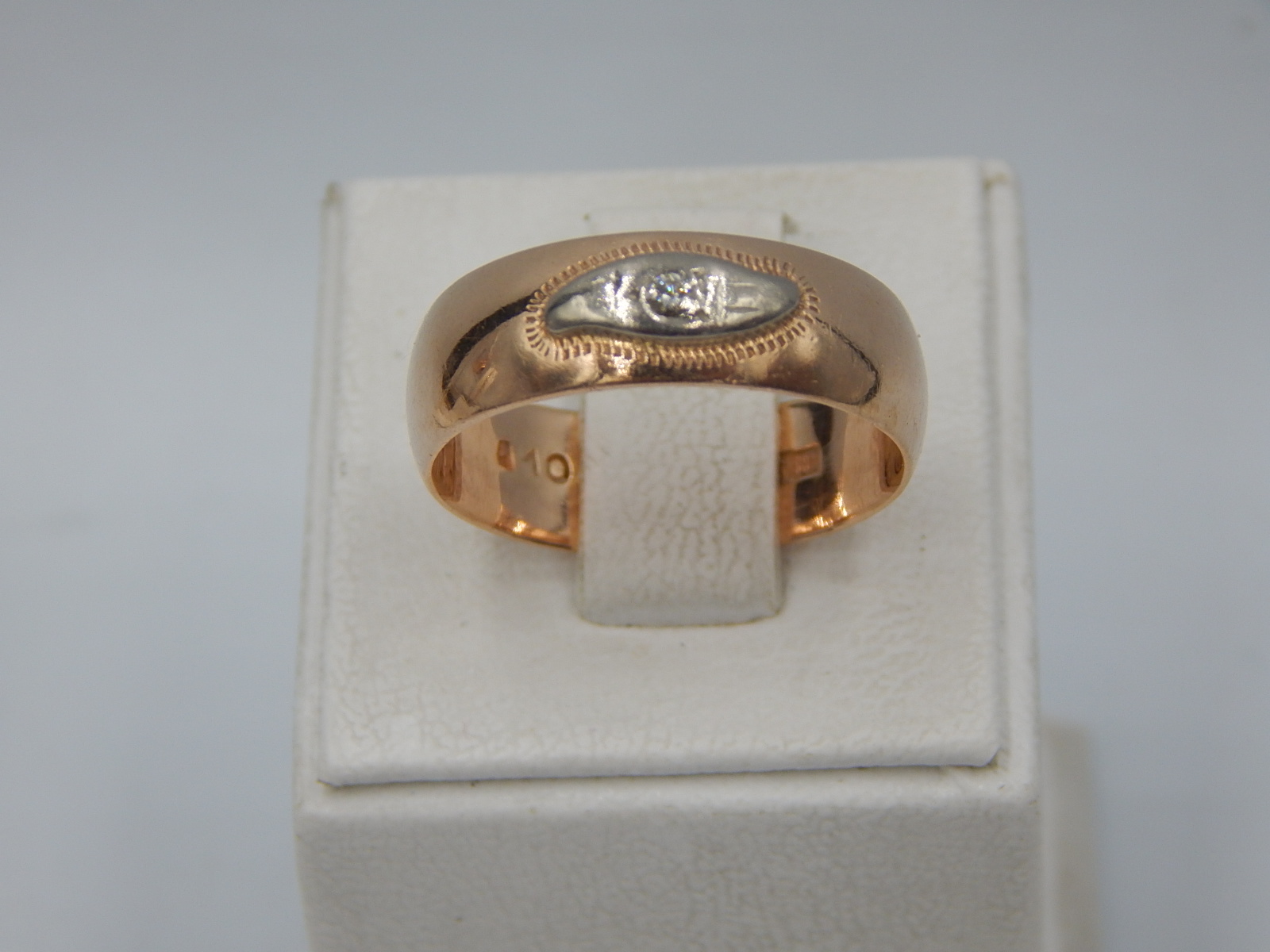 Обручальное кольцо из красного и белого золота с бриллиантом (-ми) (33776951)  7